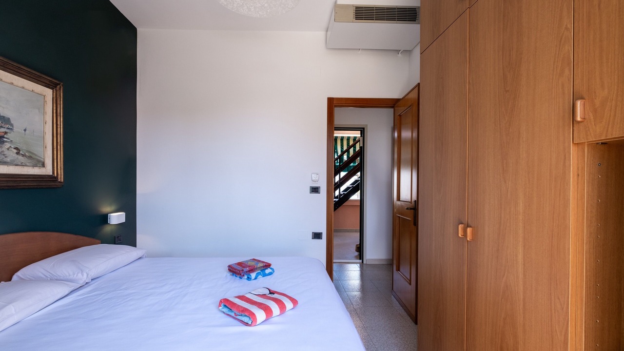 Photo of Bedroom in Baia Verde