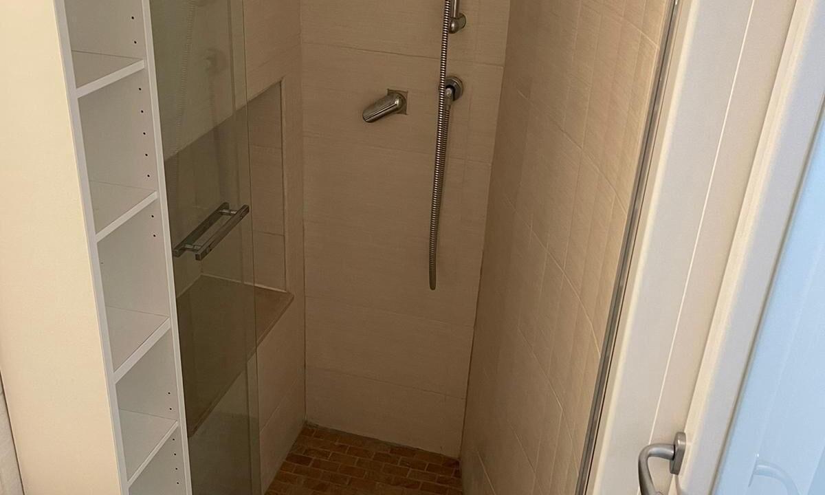 Photo of Bathroom in Brindisi Histotic Center