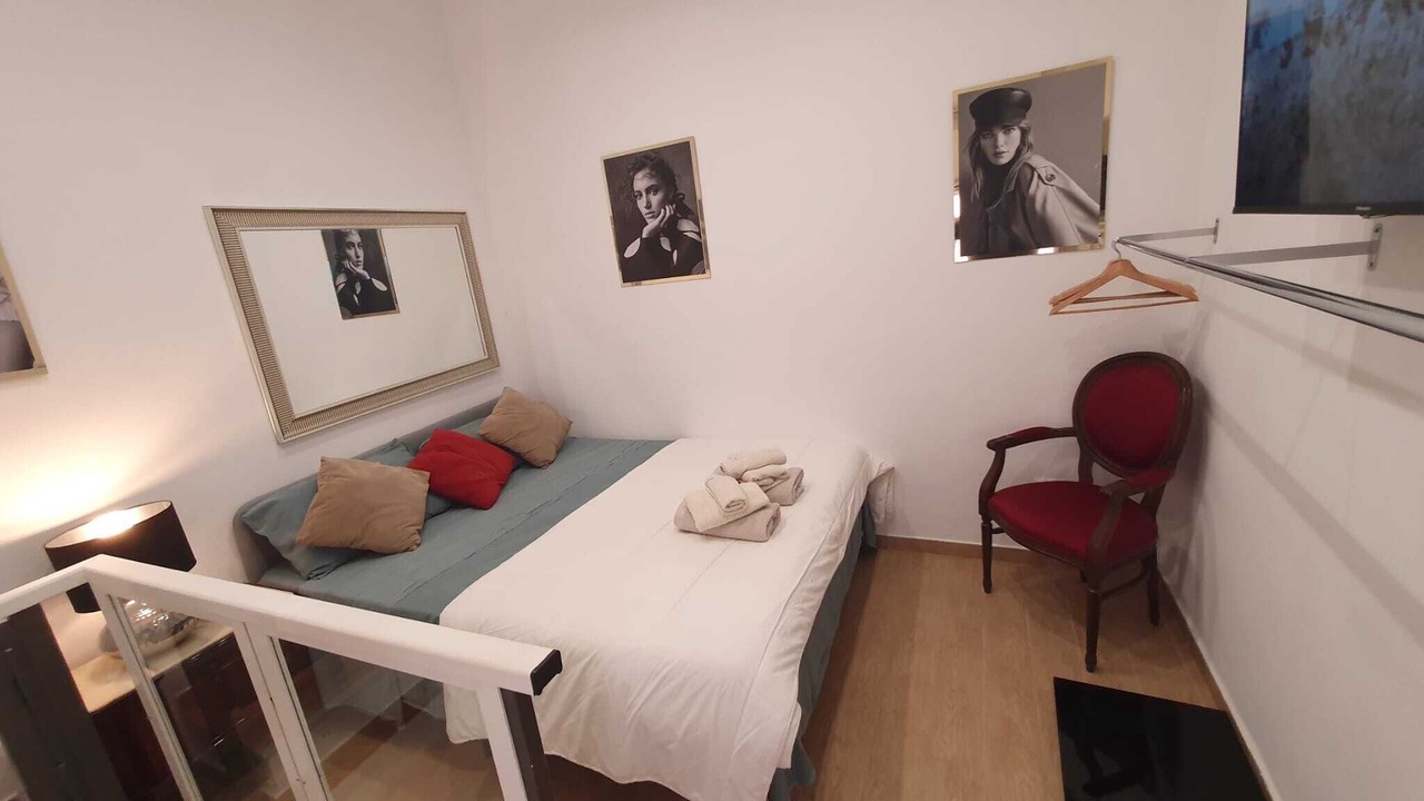 Photo of Bedroom in Bari City Centre