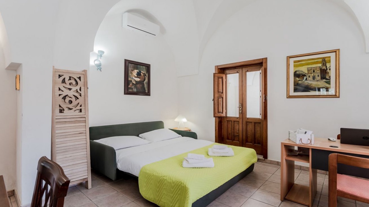 Photo of Bedroom in Corigliano D'Otranto