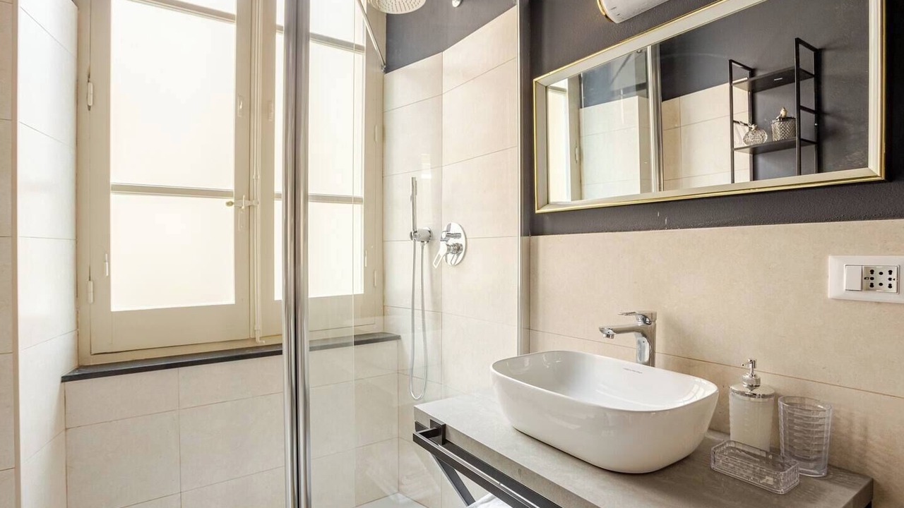 Photo of Bathroom in Iglesias Historic Centre