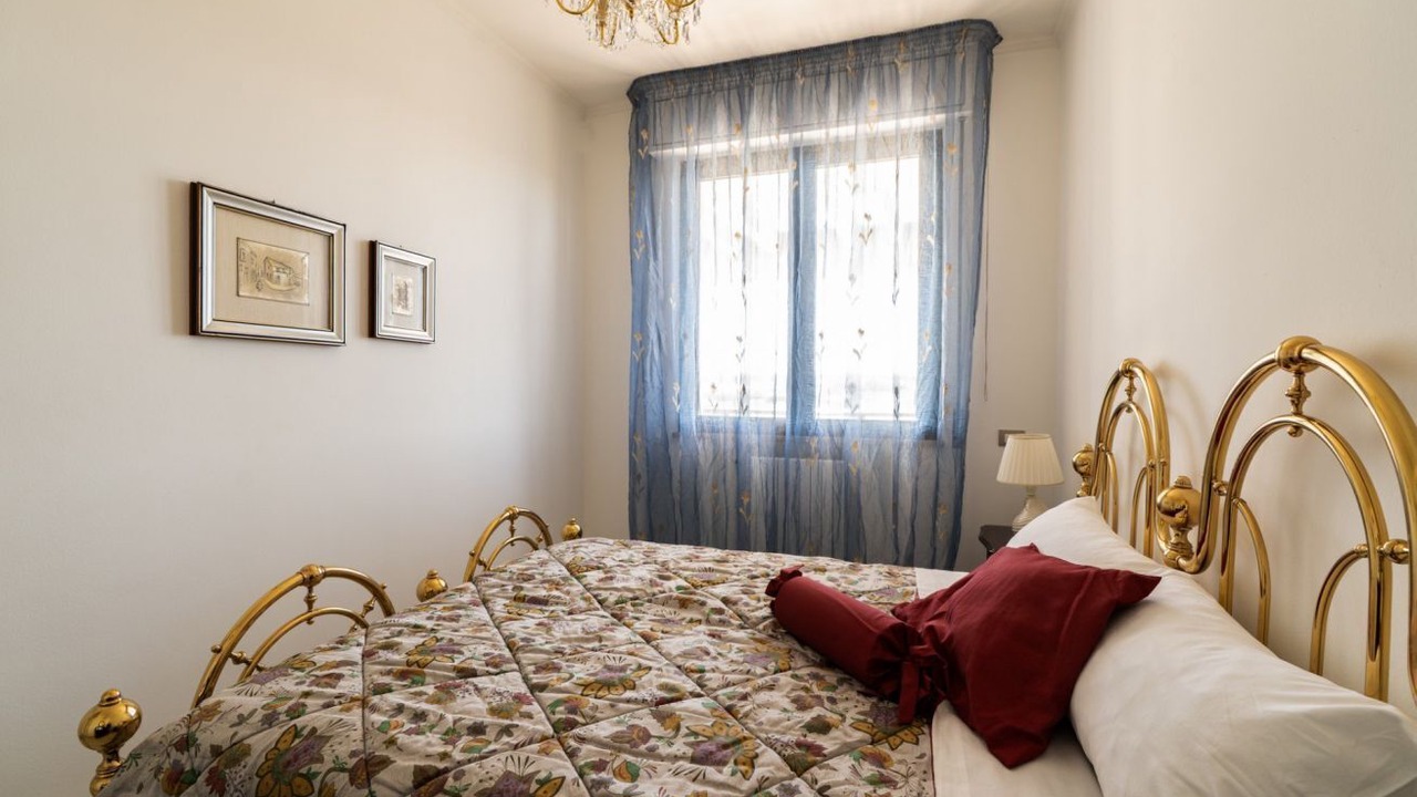 Photo of Bedroom in Trani
