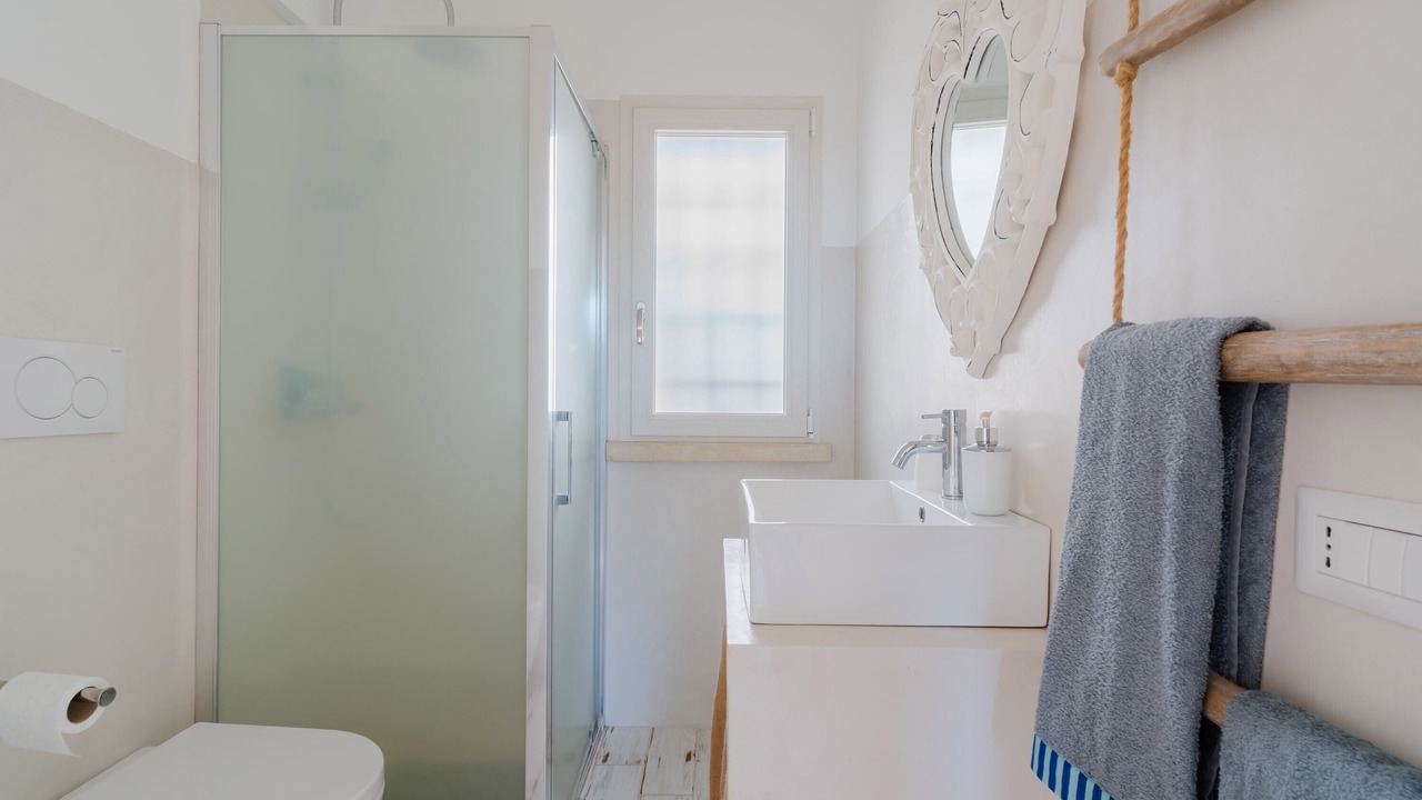 Photo of Bathroom in Parabita