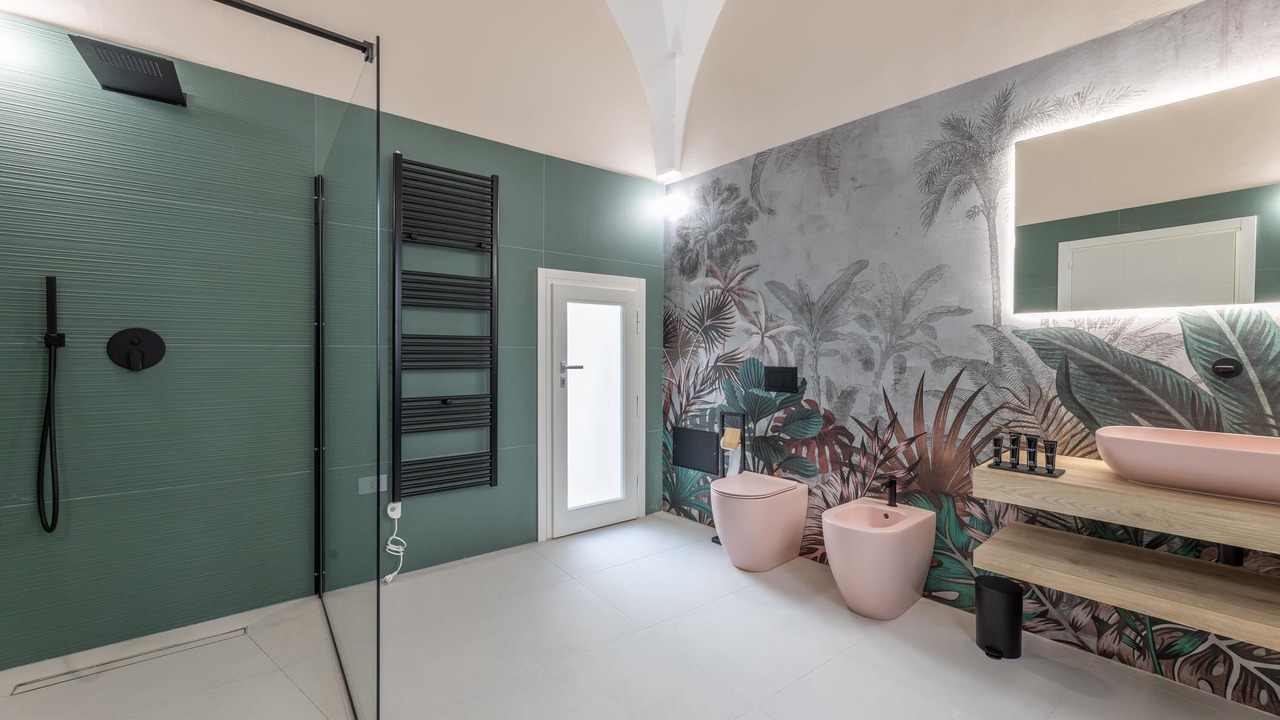 Photo of Bathroom in Gallipoli Historic Center