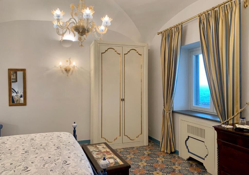 Photo of Bedroom in Furore