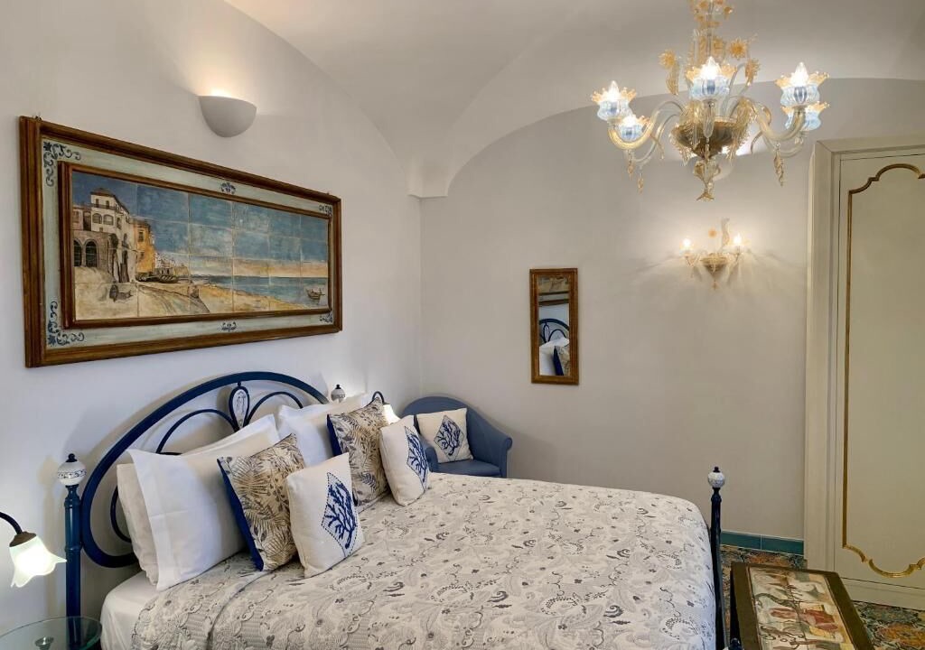 Photo of Bedroom in Furore