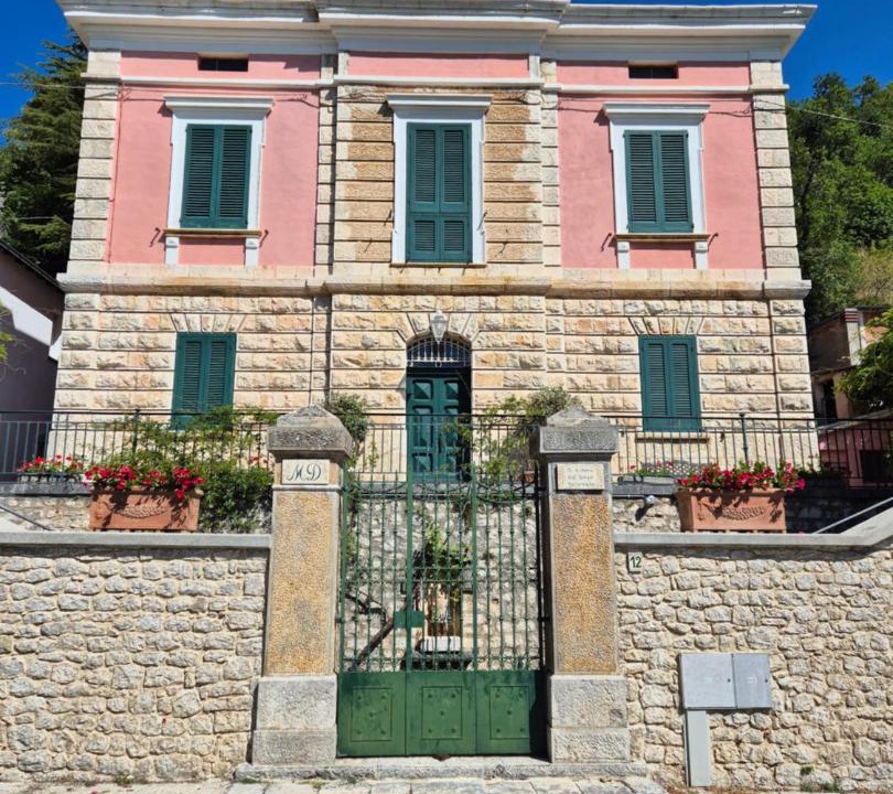 Photo of Others in Roccamandolfi