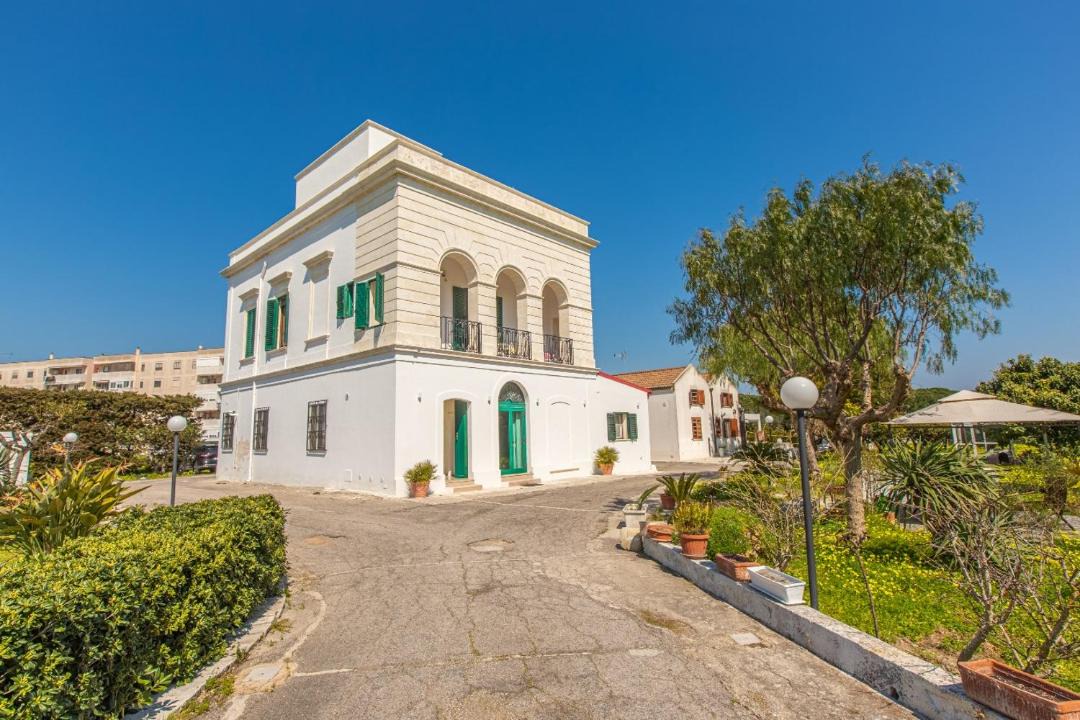 Photo of Others in Brindisi