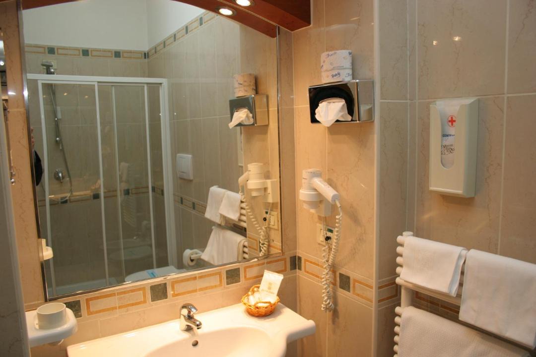 Photo of Bathroom in Bari City Centre