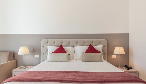 Deluxe Triple Room, Terrace, City View
