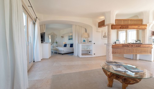 Suite, Hot Tub