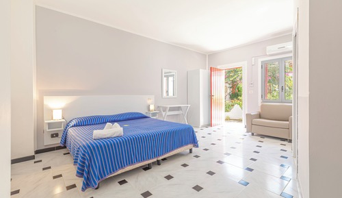 Economy Quadruple Room