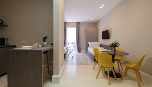 Luxury Apartment, Balcony, City View