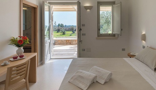 Superior Room, Garden View