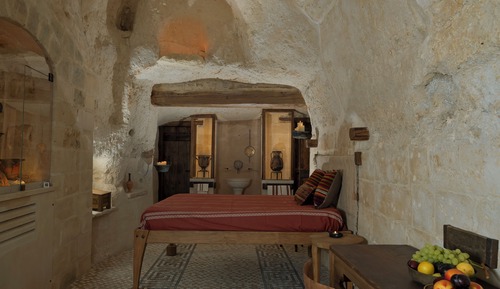 Magna Graecia Dwelling 12 (The Shoemaker's) - in a cave