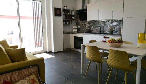 One-Bedroom Apartment with Terrace