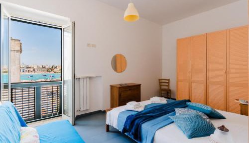 Two-Bedroom Deluxe Apartment with Ocean View