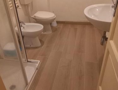 Standard Double Room with Shared Bathroom
