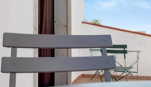 Superior One-Bedroom Apartment with Balcony