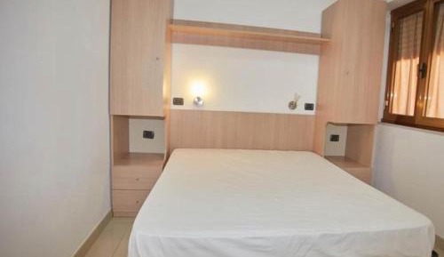 One-Bedroom Apartment with Garden View