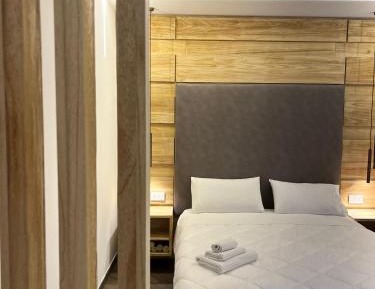 Large Double Room
