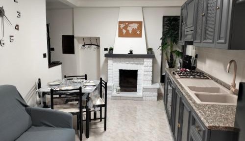 One-Bedroom Apartment with View