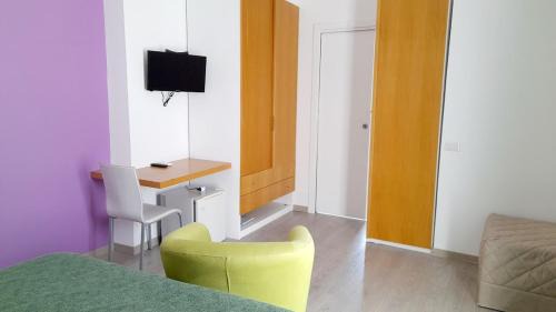 Deluxe Single Room with Balcony
