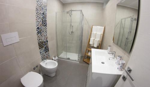 Deluxe Double Room with Side Sea View