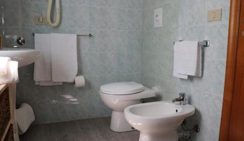 One-Bedroom Bungalow