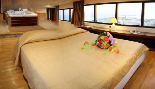 Executive Suite with Sea View