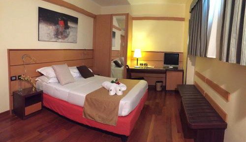 Economy Queen Room