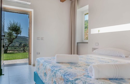 Perdifumo Bed & Breakfast | Country House L'antica Pietra