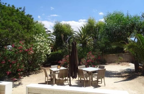 Marina di Modica House | Holiday House in Marina Di Modica with Garden, Terrace and Barbecue and Beach Nearby