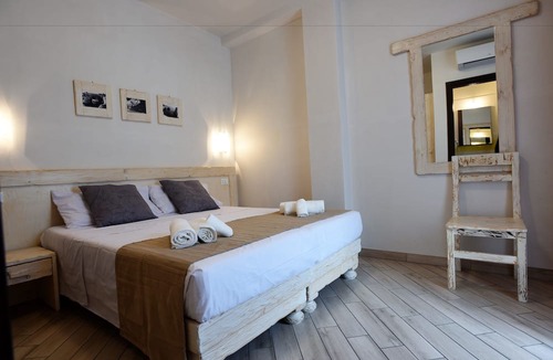 Torre dell'Orso Bed & Breakfast | Camere Le vie di Omero
