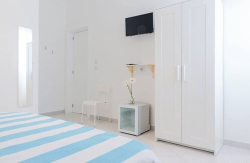 Torre Castiglione House | Vidamarina - Camere al Mare