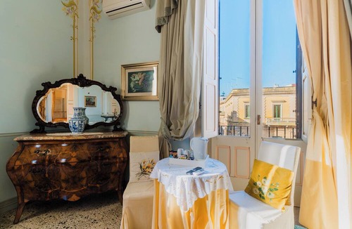 Squinzano Bed & Breakfast | Palazzo De Castro
