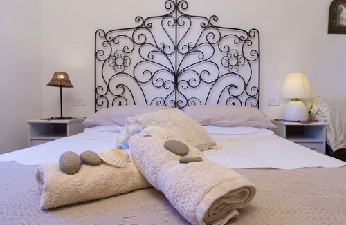 Alani Bed & Breakfast | Villa Tresino Appartamenti B&B
