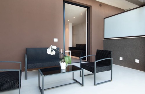 Municipio 1 Apartment | Apartment 'La Dimora Sul Mare' with Sea View, Wi-Fi and Air Conditioning