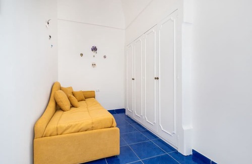 Liparlati Apartment | De Vivo Realty - Santoro Suite in Positano with a private hot tub