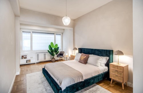 Rione VII Regola Apartment | Spacious Luxury Family Home - 6 AC/WIFI/Heating/Elevator
