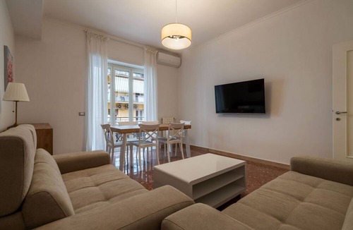 Gianicolense Apartment | GuestHost - Trastevere Apartment Roma Portuense