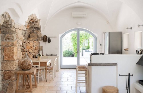 Ceglie Messapica Villa | Trullo Melograno - Four Bedroom Villa, Sleeps 8