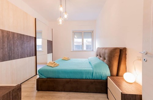 Pescara Apartment | GuestHost - Modern apartment of 85 sqm located on the first floor of a building with a lift (steps to access) perfect for 4 people.The accommodation is located in the heart of Pescara, just 10 meters from Corso Vittorio Emanuele just 7 minutes walk from