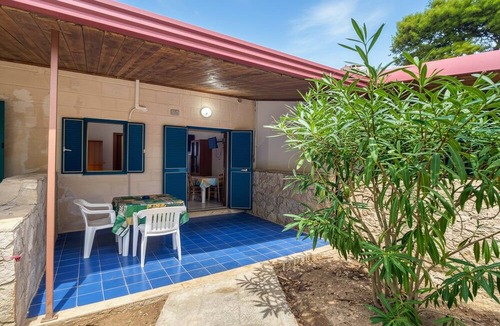 Scialara Apartment | Studio 'Sabbia D'oro' with Shared Pool and Wi-Fi