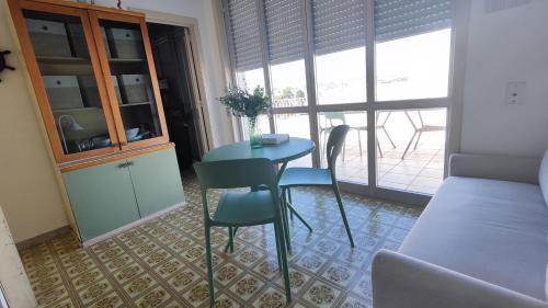 Rivabella Apartment | Terrazze del Paradiso Gallipoli - Attico Suite Sulla Spiaggia con discesa a mare