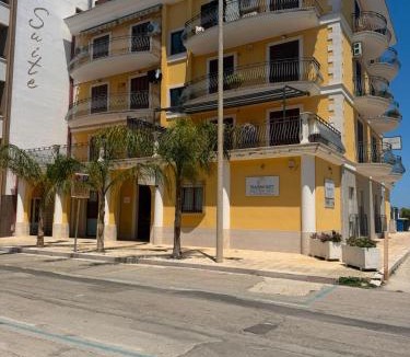 Margherita di Savoia Bed & Breakfast | Traiano Suite