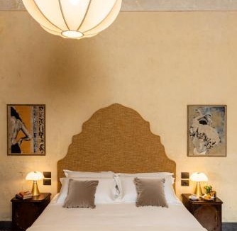 Gallipoli Historic Center Hotel | Palazzo Venneri Lloyd - Historic Heritage Palazzo