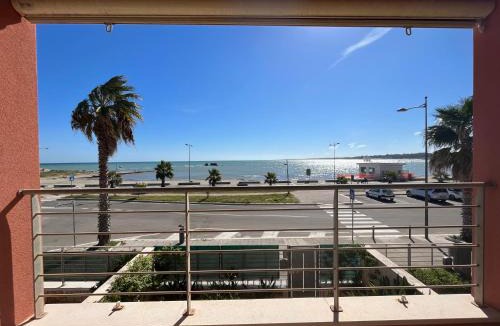 San Cataldo House | All'Antico Molo Sea View Villa