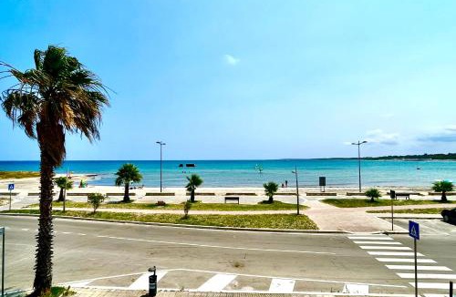 San Cataldo House | All'Antico Molo Sea View Villa