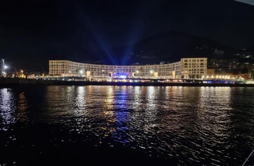 Magazzeno Boat Rental | Salerno B&B on Boat Poetica